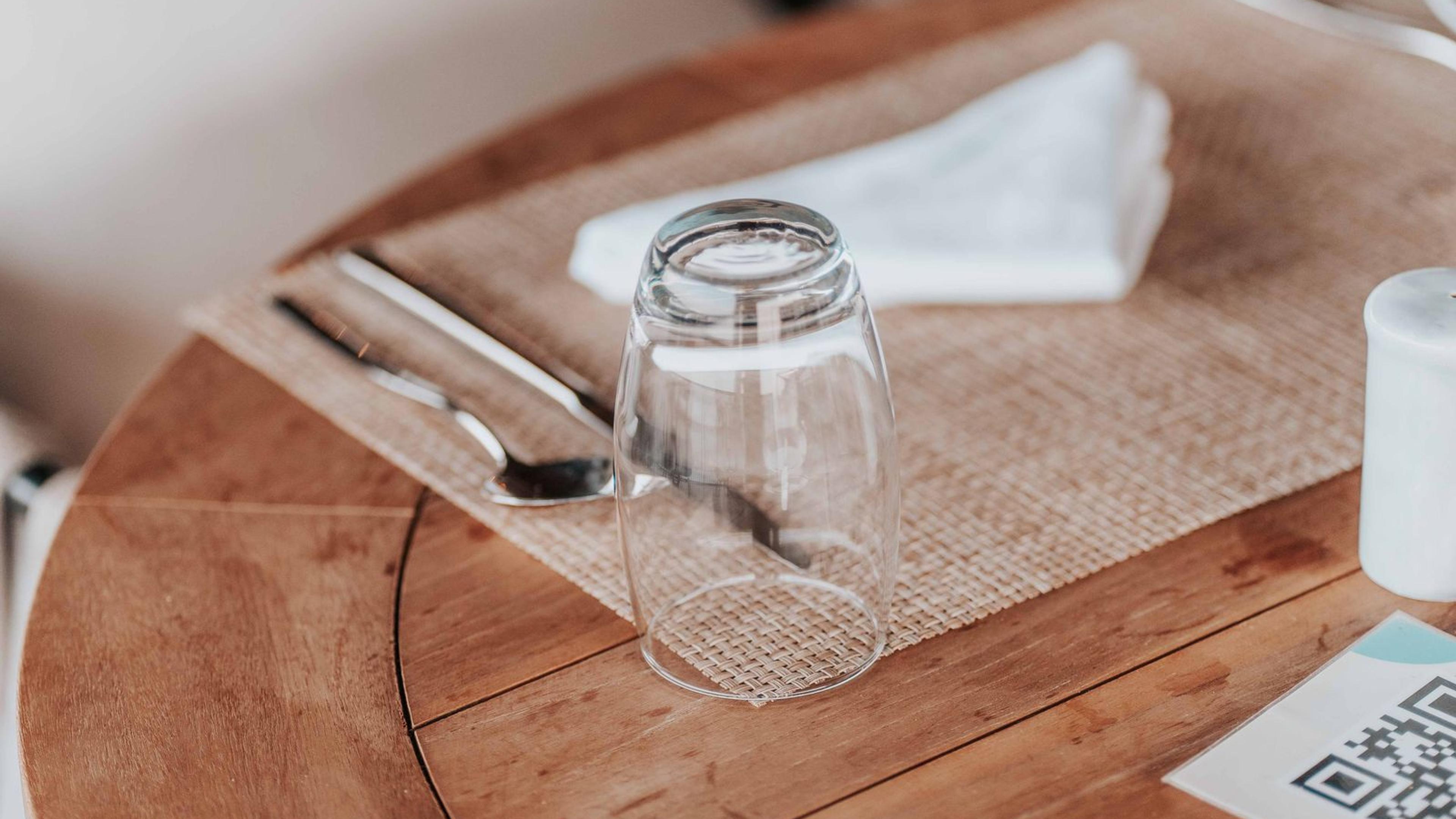 Digital QR Code Menu for Restaurants: The Complete Guide to Choosing the Right Solution in 2026