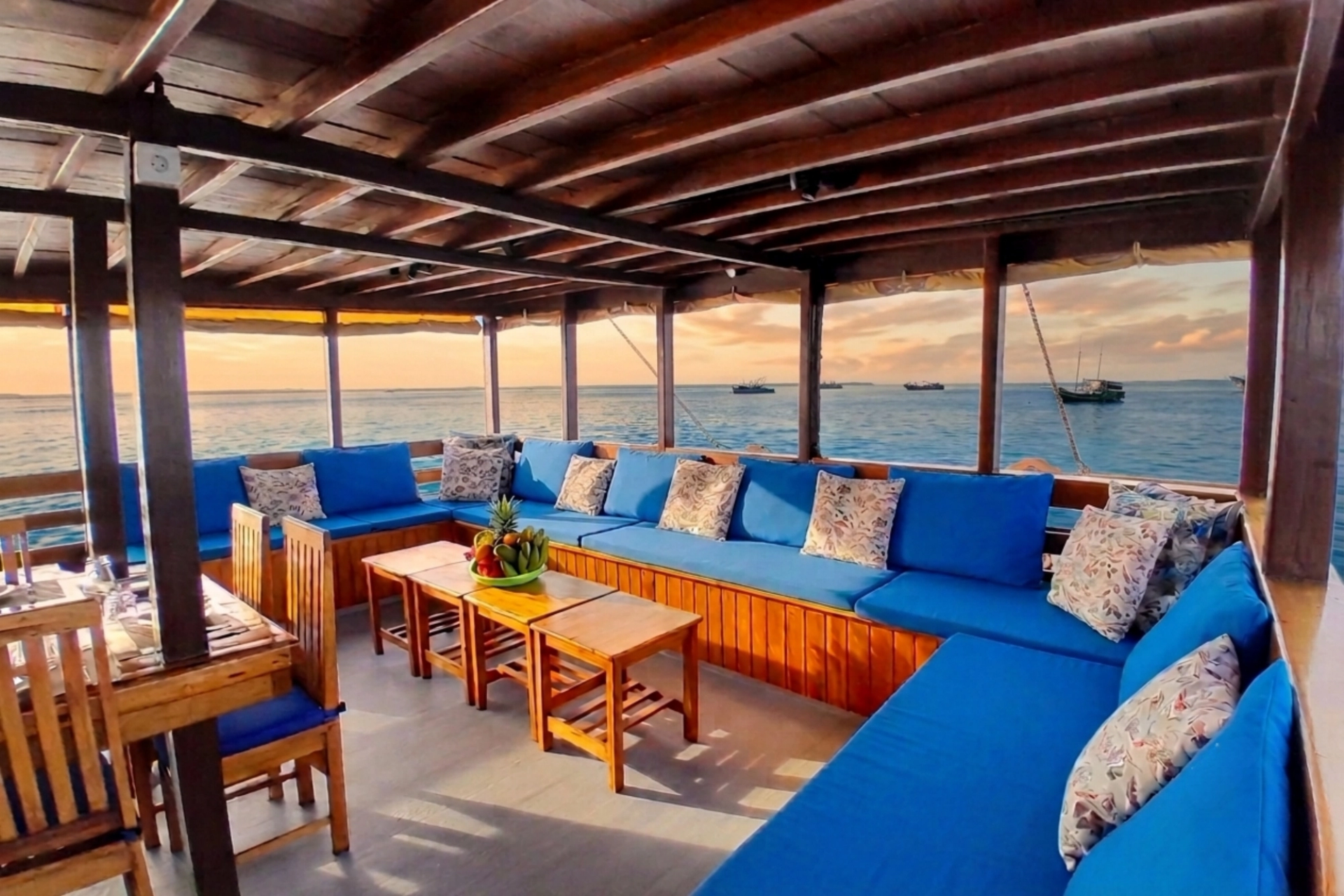 Adjoined lounge aboard Mari liveaboard on the main deck