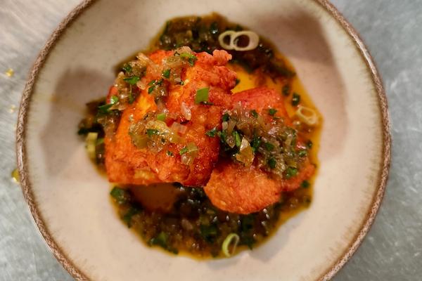 Halloumi frit, sauce libanaise à l'harissa