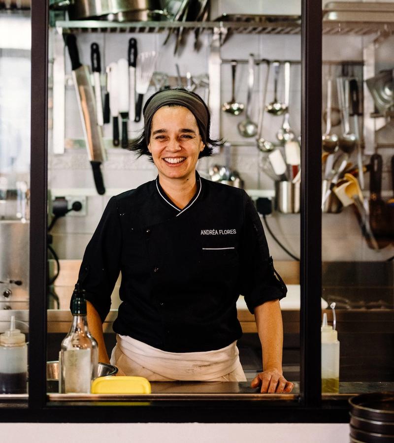 Portrait d'Andréa Flores, cheffe et co-fondatrice