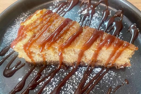 Gâteau de crêpes aux pommes