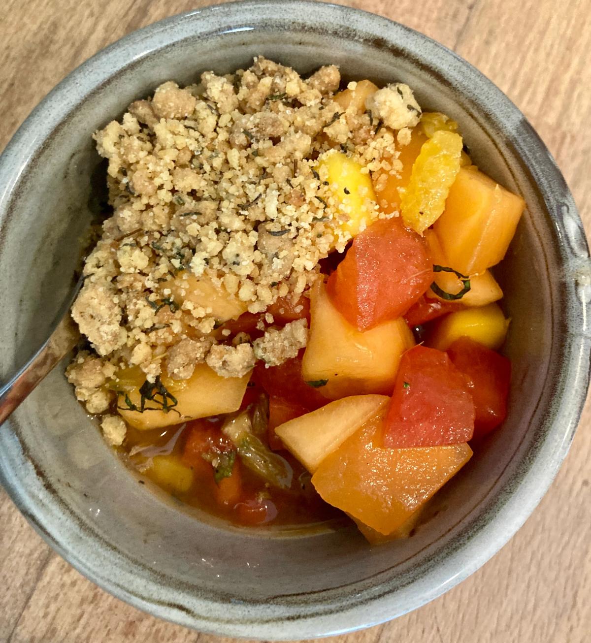Salade de fruits, sirop épicé