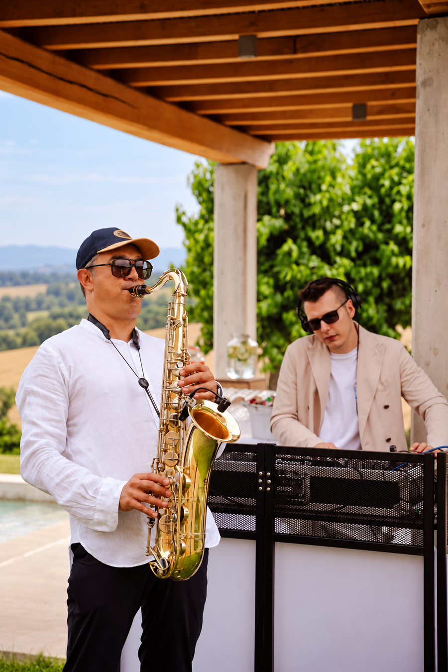 lcsax dj set performance buffet aperitif sunset lounge 