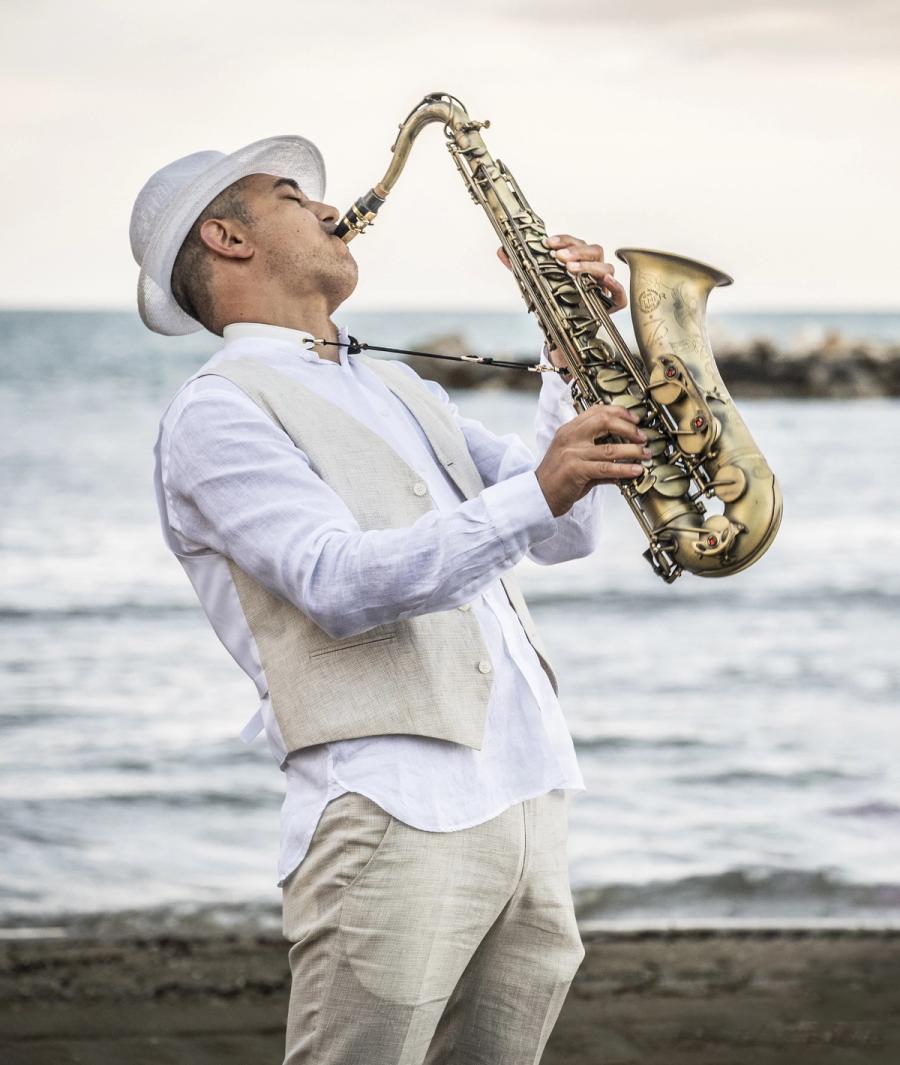 LCsax 
