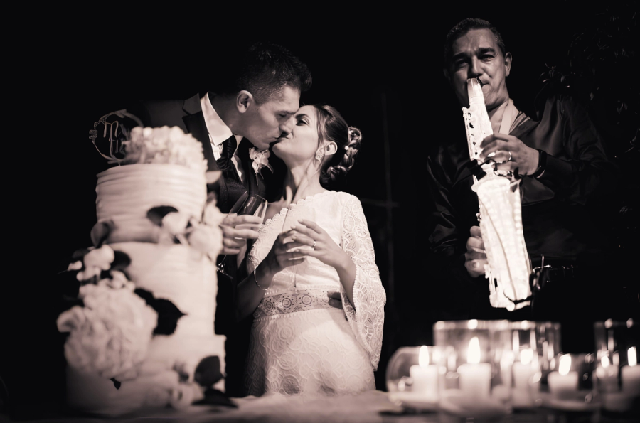 LCsax cake moment
