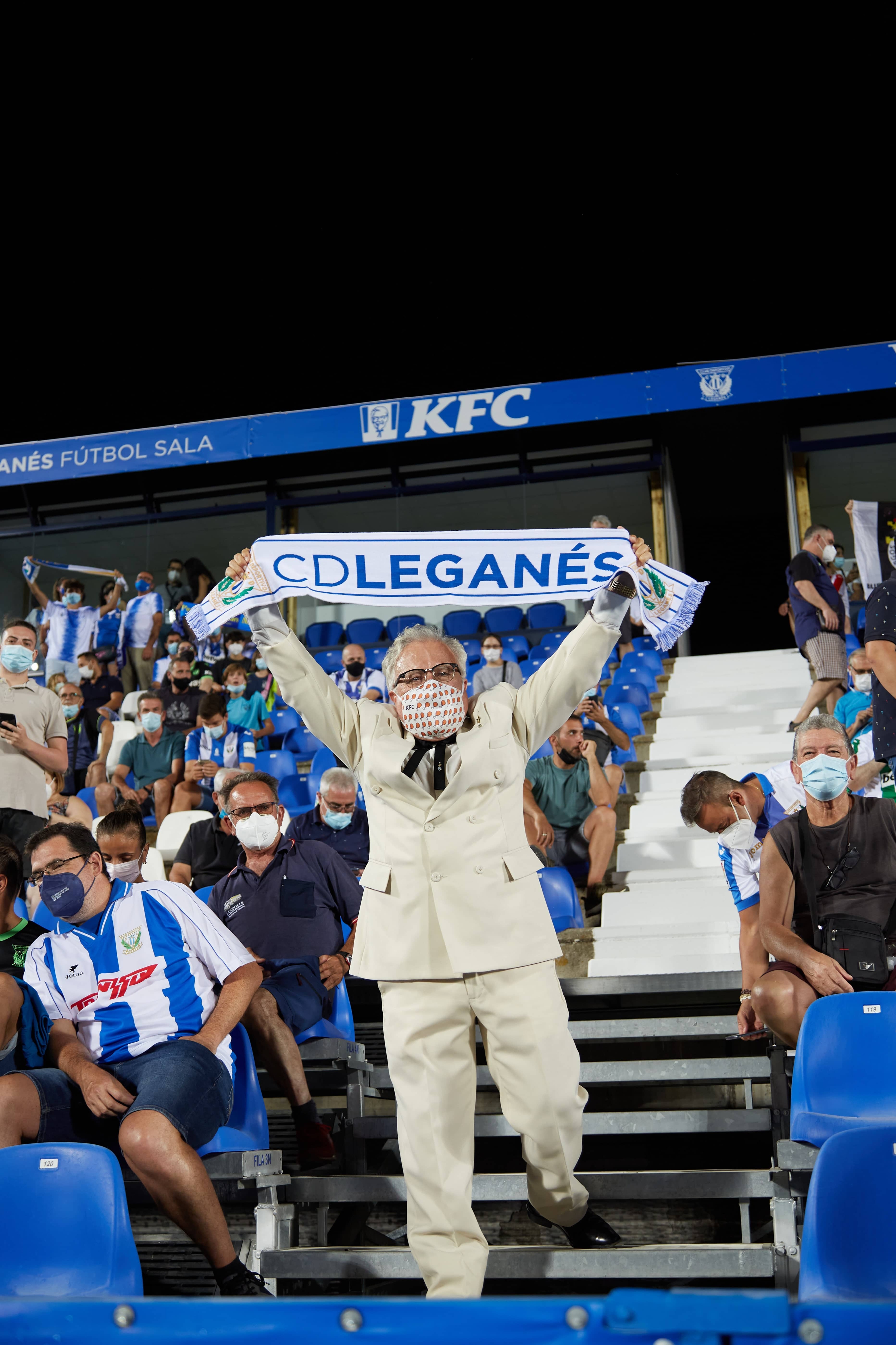 The Club Deportivo Leganés becomes the first football team in the world to have Colonels instead of Captains