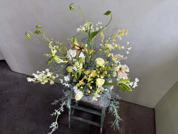 Hover Image of Large Flower Arrangement