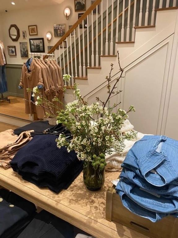 Fox Fodder Flowers image grid container slide 13