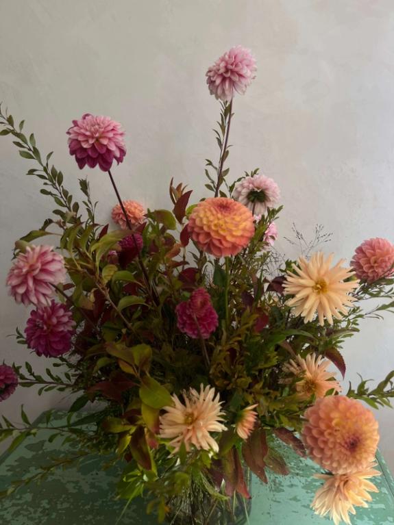 Hover Image of Arrangements and Bouquets 