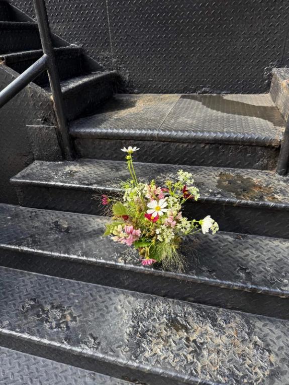 Fox Fodder Flowers image grid container slide 25
