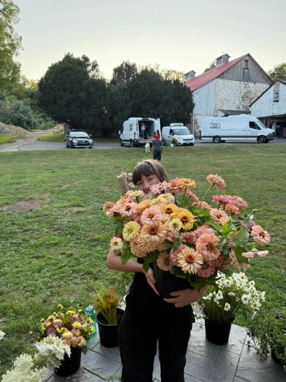 Fox Fodder Flowers image grid container slide 1