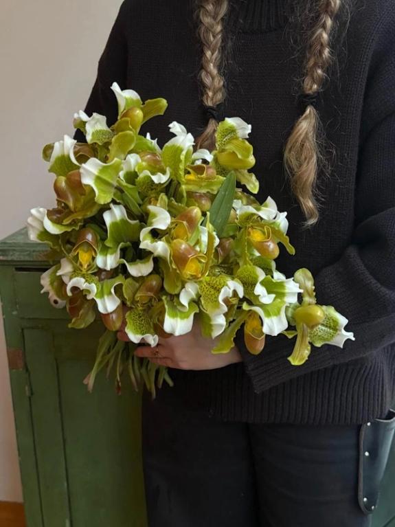 Hover Image of Flower Arrangements & Bouquets