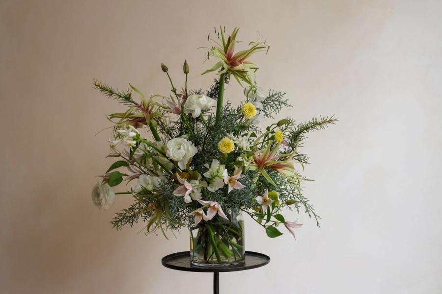 Product image in gallery for Large Flower Arrangement | Item 1