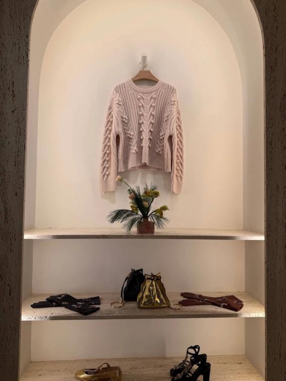 Fox Fodder Flowers image grid container slide 23