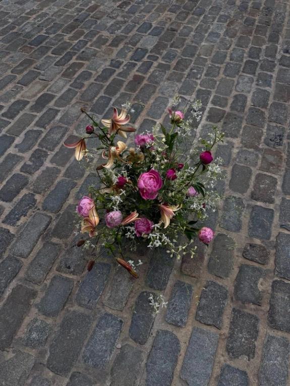 Fox Fodder Flowers image grid container slide 37
