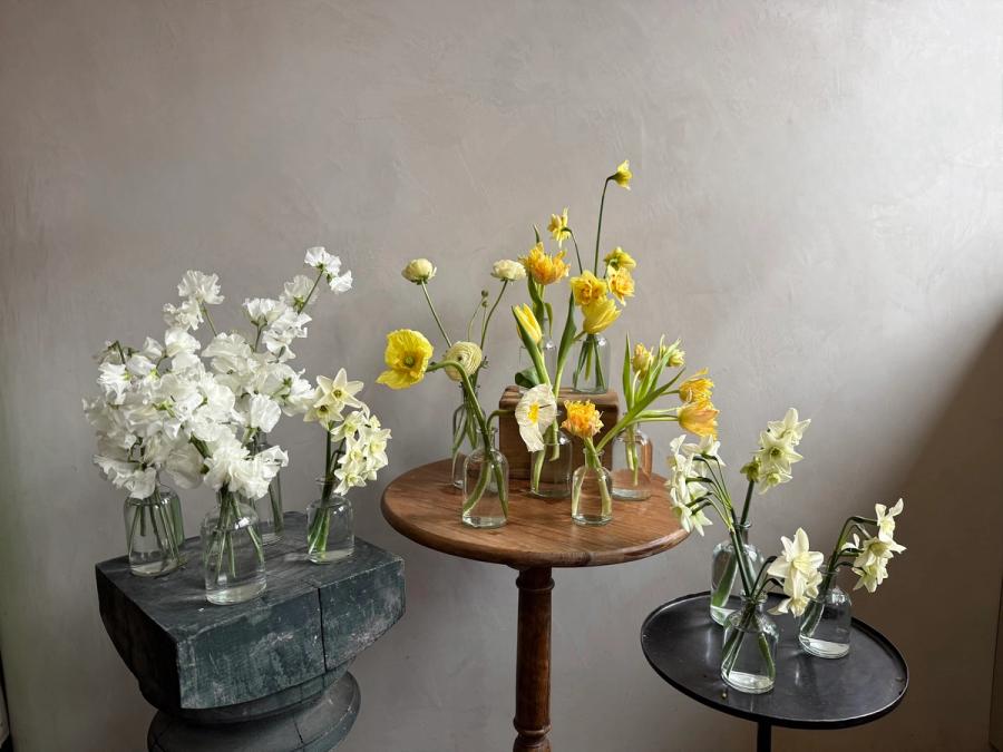 Product image in gallery for Bud Vase Trio Flower - subscription | Item 1