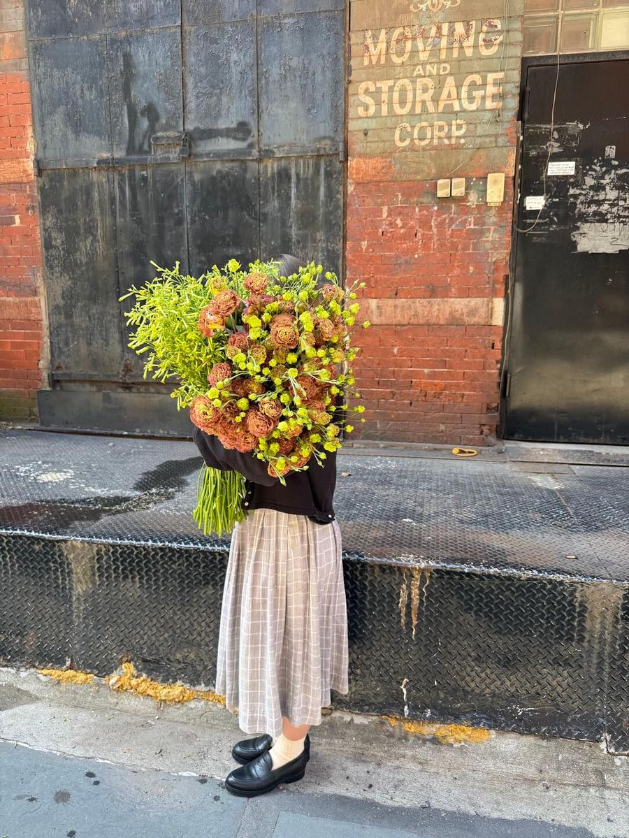 Product image in gallery for Brown Lisianthus & Chartreuse Nicotiana | Item 4