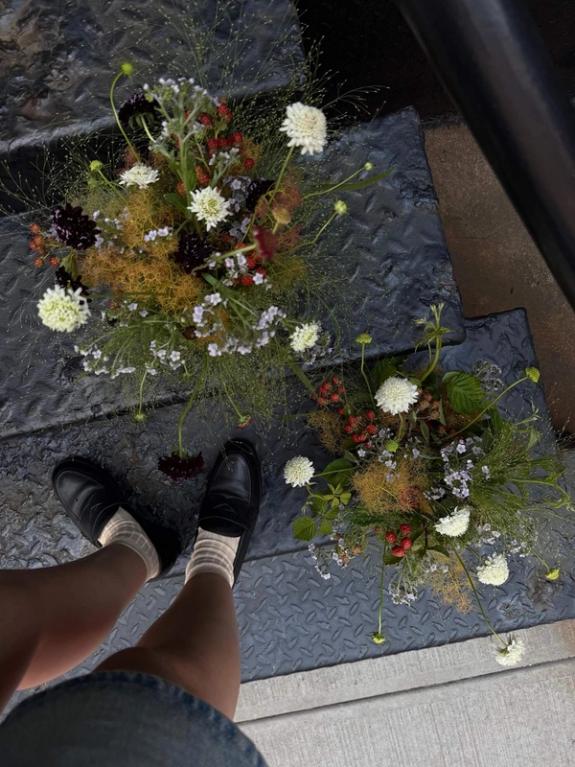 Fox Fodder Flowers image grid container slide 9