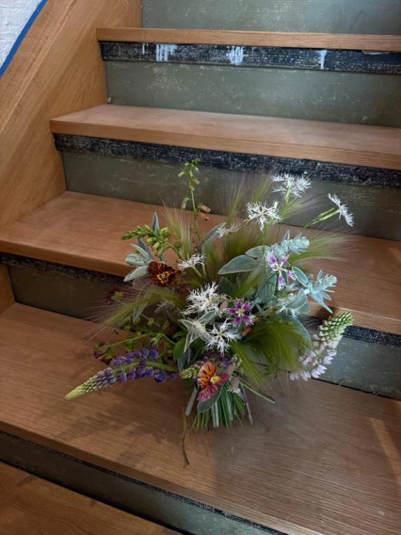 Fox Fodder Flowers image grid container slide 9