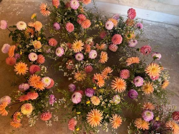 Fox Fodder Flowers image grid container slide 18