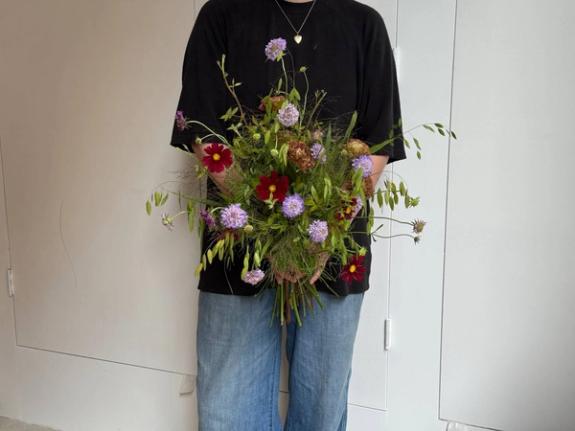 Fox Fodder Flowers image grid container slide 3