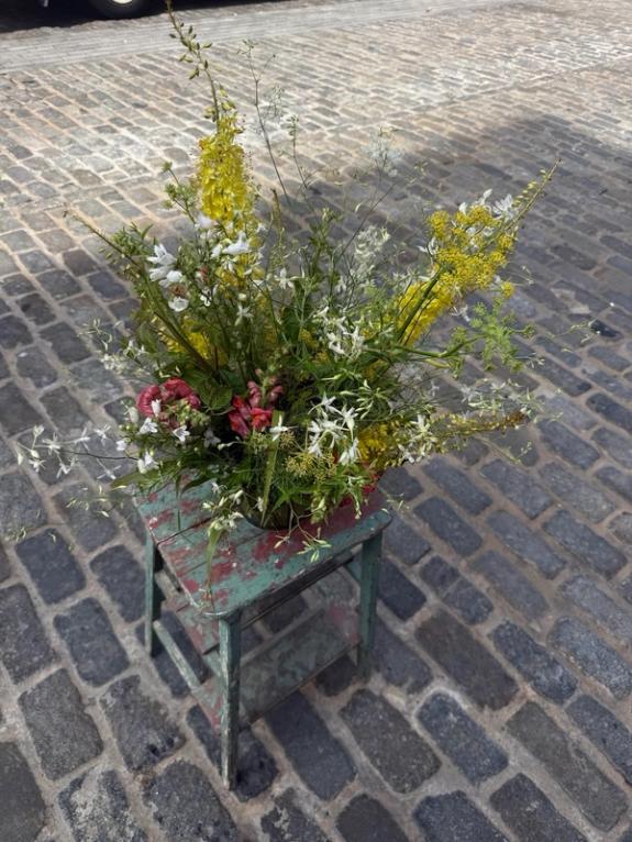Fox Fodder Flowers image grid container slide 148