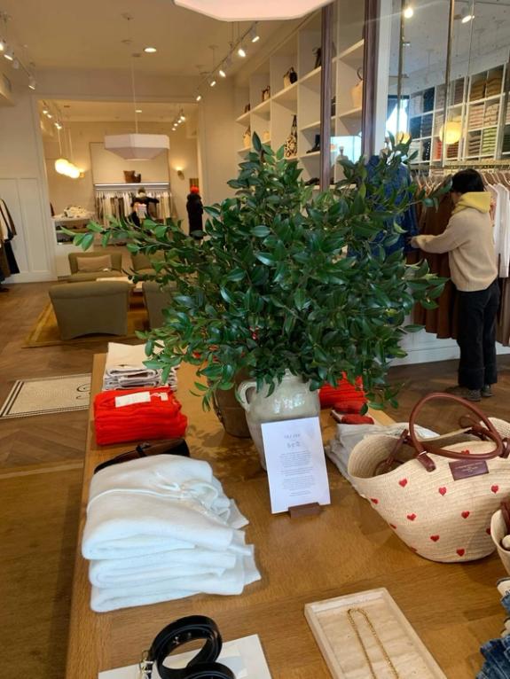 Fox Fodder Flowers image grid container slide 51