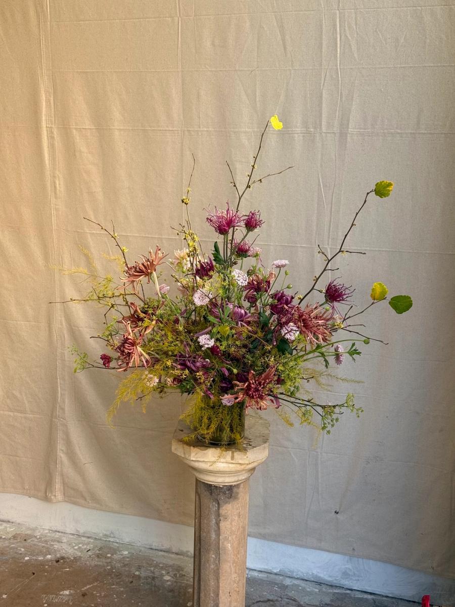 Product image in gallery for Large Flower Arrangement | Item 1