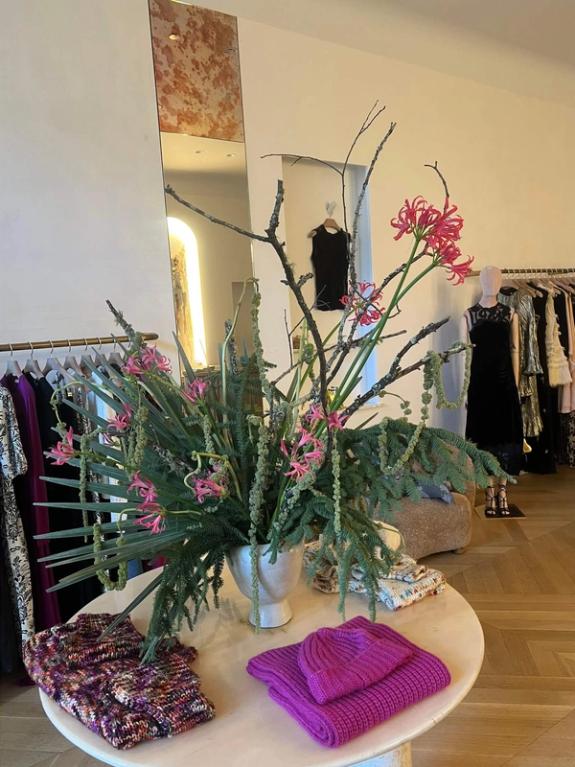 Fox Fodder Flowers image grid container slide 14