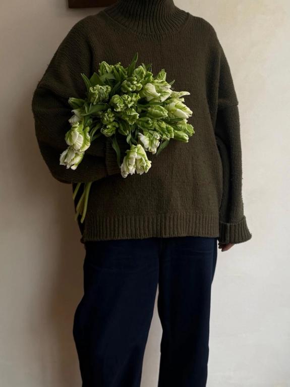 Hover Image of Subscription- What We're Loving