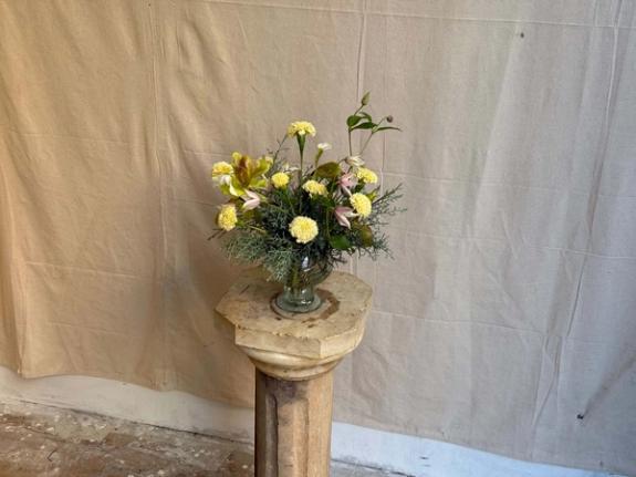 Fox Fodder Flowers image grid container slide 3