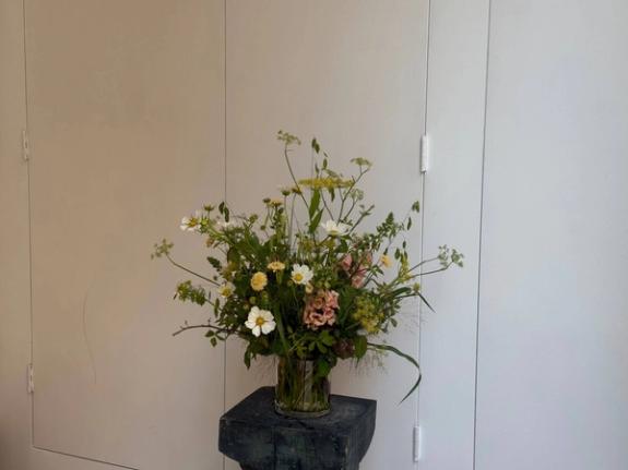 Fox Fodder Flowers image grid container slide 16