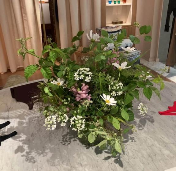 Fox Fodder Flowers image grid container slide 47