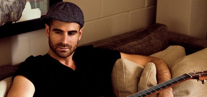Magic Guitarist Mark "Pelli" Pellizzer Signs to UMPG