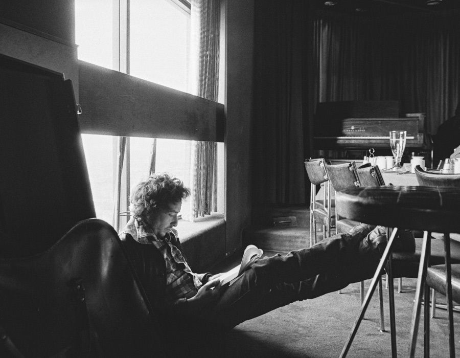 The Bob Dylan Center & UMPG open applications for 2026 - 2027 Bob Dylan Center Songwriter Fellowship
