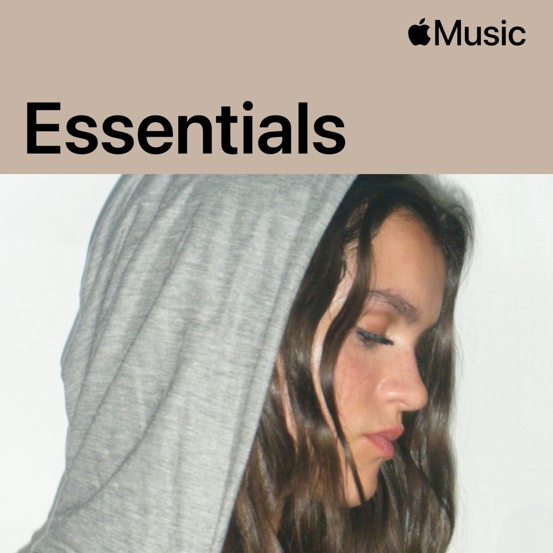 Amaia Essentials