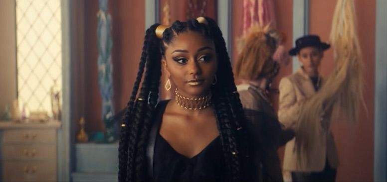 Nicki Minaj – "Feeling Myself" ft. Beyoncé for Amazon Prime
