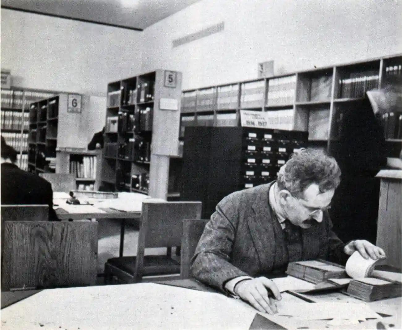 Walter Benjamin: Awakening from the collective dream