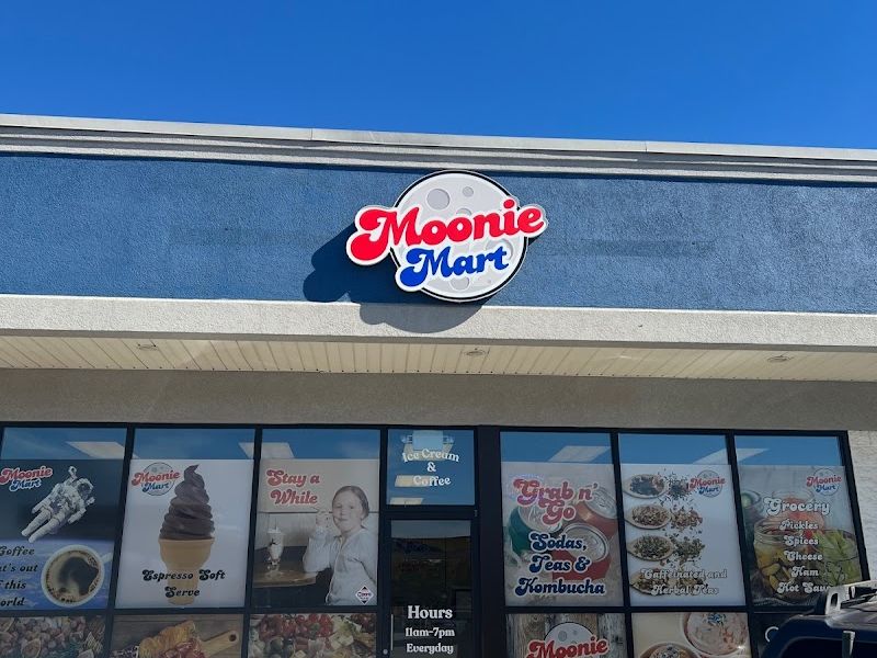 Moonie Mart