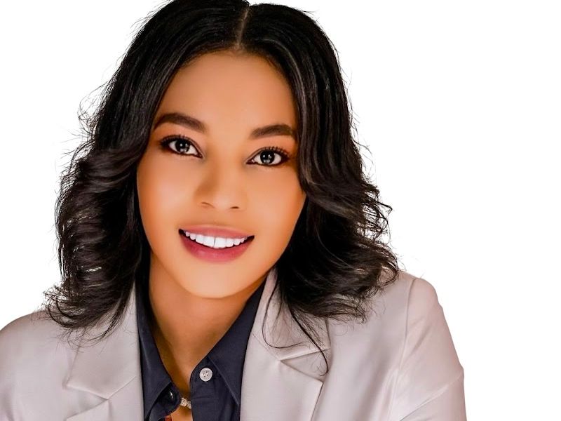 Rachelle Simon, Sanders Real Estate