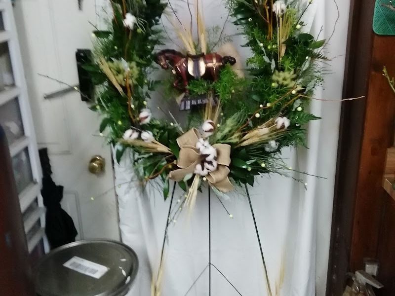 Ann's Flowers & Gifts