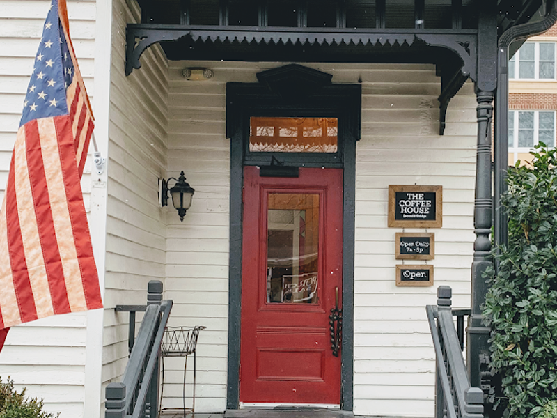 The Coffee House at Second and Bridge