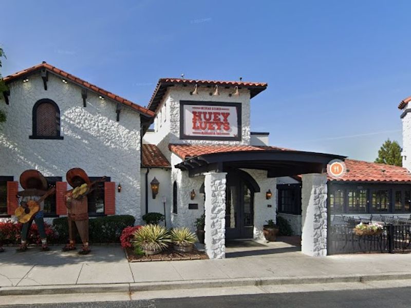 Huey Luey's - Hiram
