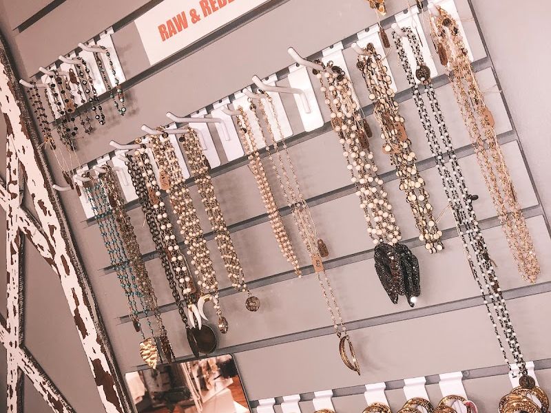 Boutique215