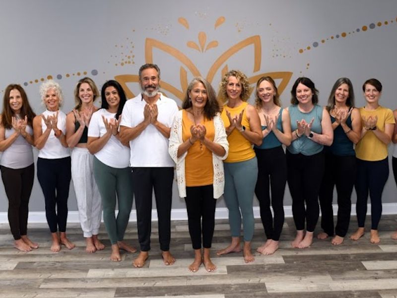 Crossroads Yoga