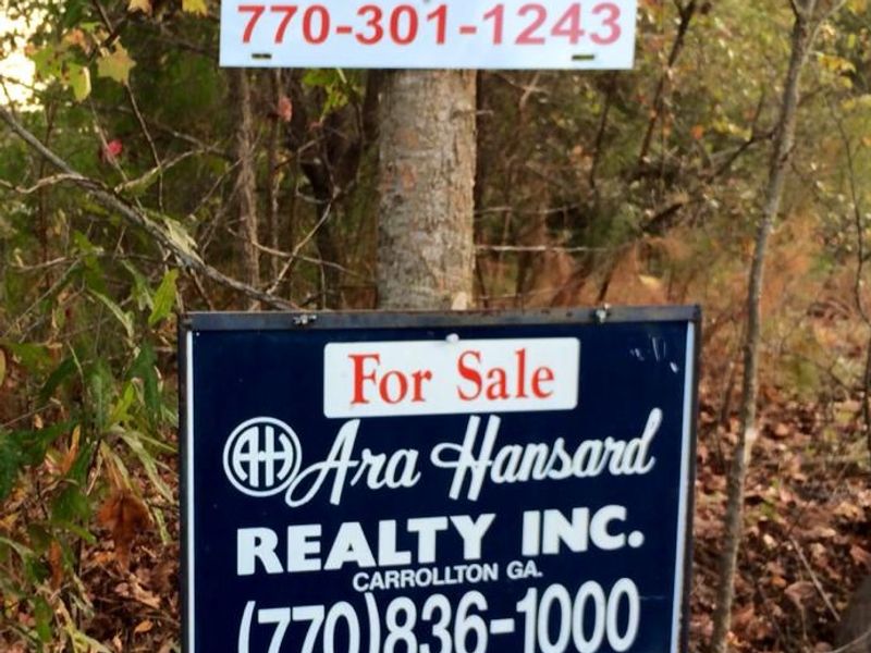 Dotti Duncan, Ara Hansard Realty, Inc.
