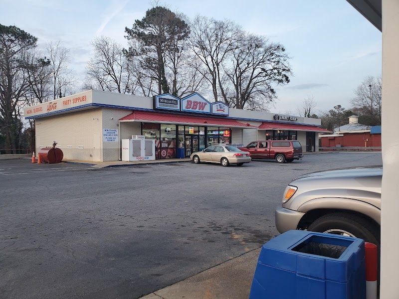 Maple Street Amoco - BBW