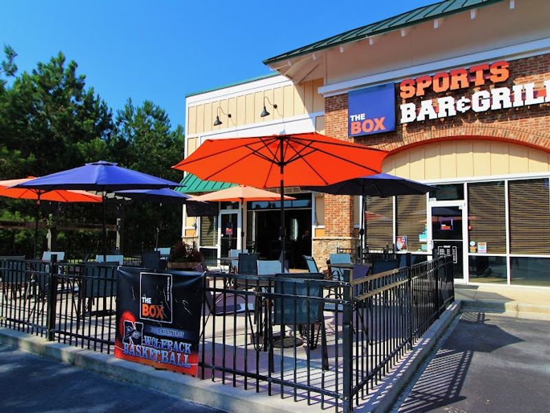 The Box Sports Bar & Grill