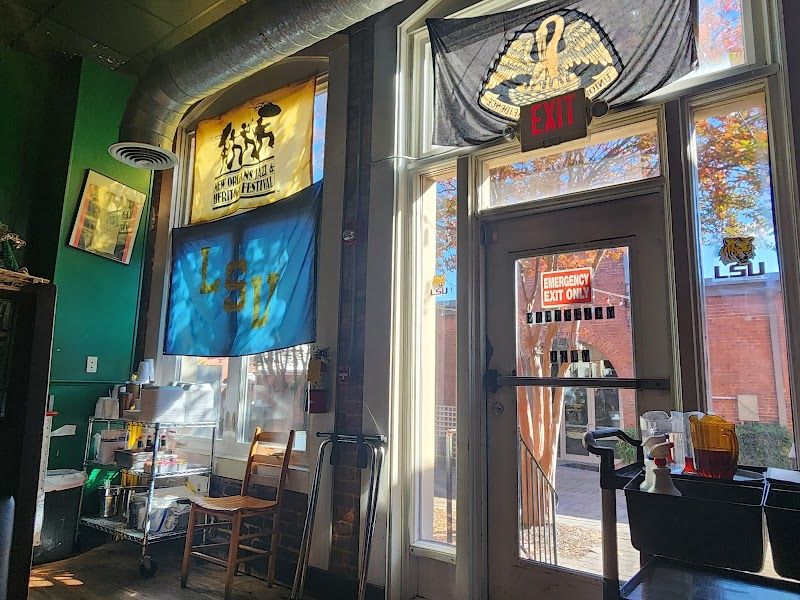 Gumbeaux's, A Cajun Cafe