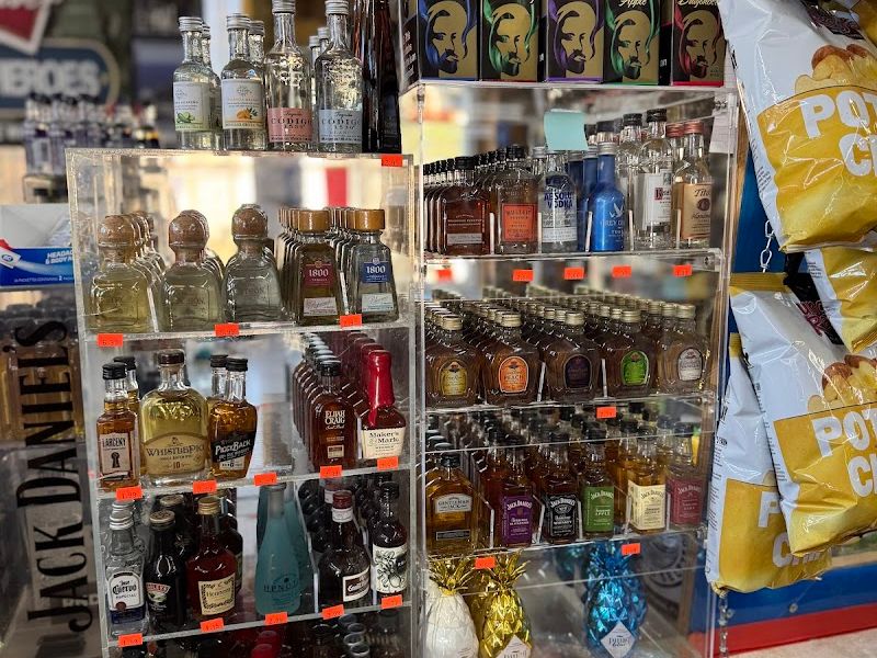 Plaza Liquors